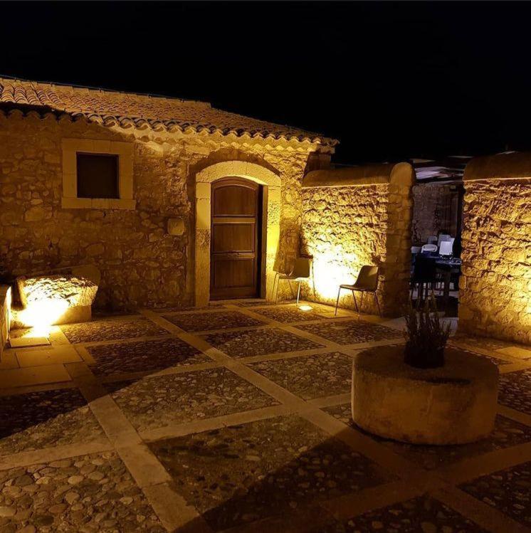 Eremo Madonna Delle Grazie Guest House Avola Bagian luar foto